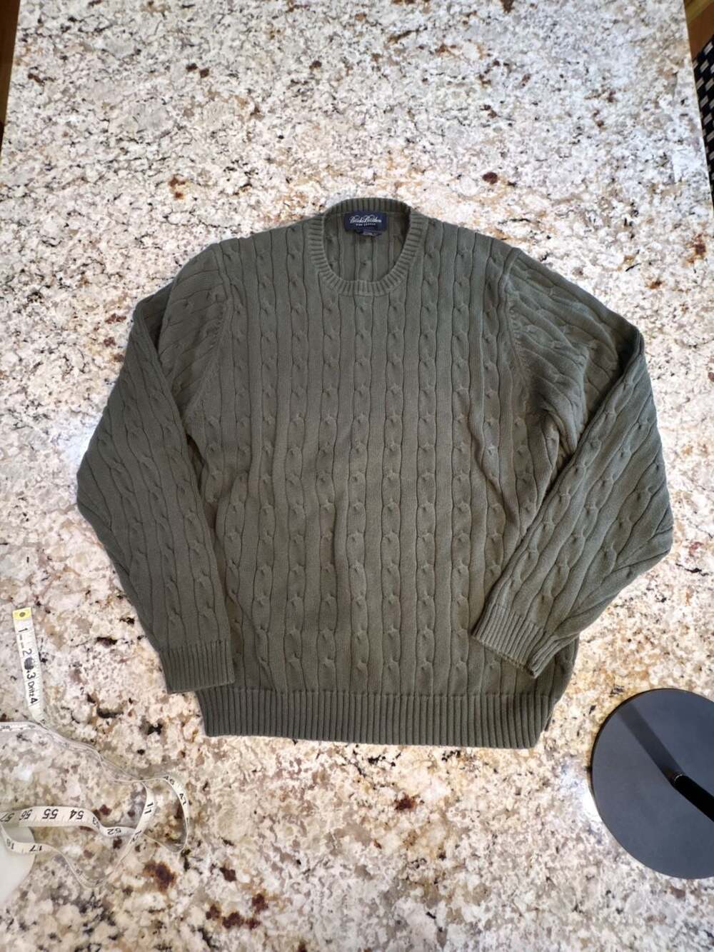 Brooks Brothers Cable Knit Crew Neck Sweater Size M Olive Green Pima Cotton